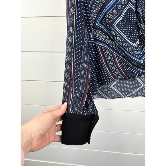 Derek Lam 10 Crosby Long Sleeve V-Neck Swirl Print Womens Blue Top Size 4 Silk - Picture 5 of 10